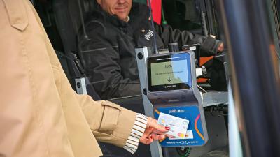 Paiement par carte bancaire dans les bus